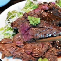 キャトルラパン - ステーキ　山葵醤油