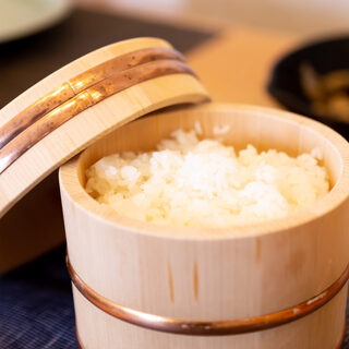 用高千代料水煮的鱼沼产极品越光米饭