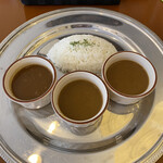 カレーショップ霧岬 - あいがけ3種盛り