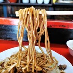 新ちゃん - 焼そば　麺リフト