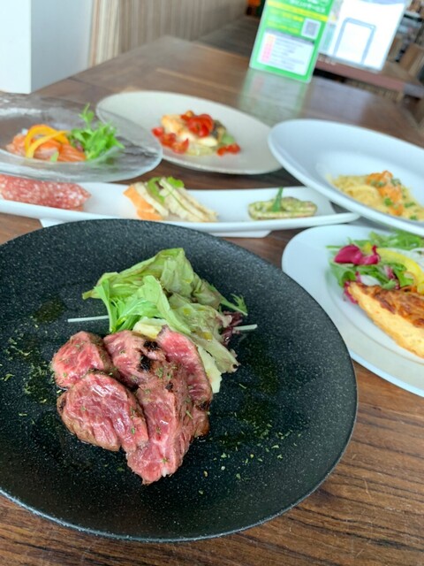 ランチメニュー 閉店 ピグボッテ 梅田店 梅田 バル バール 食べログ