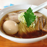 鶏中華そば だまや - 醤油ラーメン大盛　味玉TP