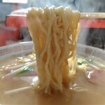 新ちゃん - 中華そば　麺リフト