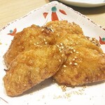 Sagami - 「自慢の手羽先」はアツアツで美味いっ！
      名古屋の有名な手羽先屋と似たような味付け。
