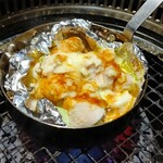 E-Go Sendai Gyuu Yakiniku Sushi Tabe Houdai Niku Juu Hachi - チーズタッカルビ