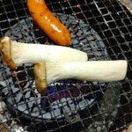 A5仙台牛 焼肉・寿司 食べ放題 肉十八 - ウインナー エリンギ