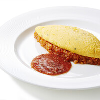 奥久慈卵のハーブオムライス フレッシュトマトソース