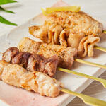 Recommended 5 types Grilled skewer (thigh, gizzard, skin, pork, meatballs)