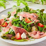 Baby leaf and Prosciutto salad