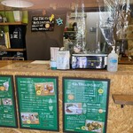 からあげ専門店チキチキ - 小さな店内なので、ご予約をおすすめ致します。