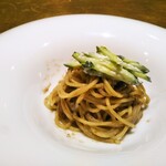 シャテーニュ - 鮎のパスタ