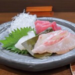 桶家乃隠居 - お造り盛合せ