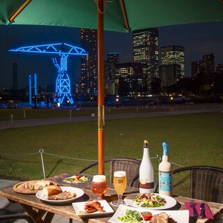 海の見えるテラス席は最大50席！