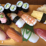 Sushi Waraku - まんぷくにぎりランチ　1000円