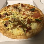 ピザ・カリフォルニア - 料理写真:モッツァイタリアンフォーMサイズ税抜2400円にコールスローサラダ180円にレッドペッパー10円を。