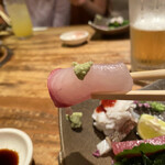 味とく家 - カンパチ、ねっとりと素材の旨みを感じますね