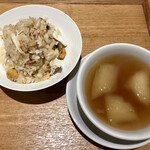 一碗水 - 紅蟳米糕、荷叶冬瓜湯(泉州渡蟹蒸しおこわ、冬瓜のスープ)