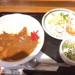 たか村 - ランチの550円カレー。