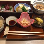 寿司と日本料理 銀座 一 - お昼の御膳