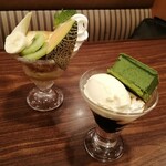 ジョナサン - 抹茶とあずきのミニサンデー、メロンミニパフェ？