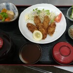 華山 - カキフライ定食