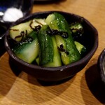 炭火焼 とりぞう - きゅうりのたたき塩こんぶ