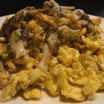 福建家庭料理 旬の香 - 「マテ貝と玉子の福建風炒め」（￥600）：マテ貝クセの無い柔らかな旨みと玉子が優しい♪