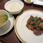 静岡 四川飯店 - 国産牛肉と旬菜のオイスターソース炒め
