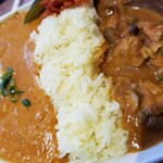 SANGAM - ３色カレーライス@1078円税込(本日のカレー+キーマ)