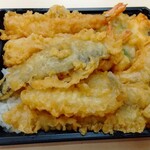 Ginza Hage Ten - 天ぷら弁当(季節天丼) 900円 ♪