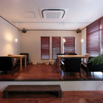 コッコローダイニング - 店内