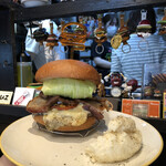 ICON - ペッパーペッパーペッパーペッパーベーコンバーガー¥1950