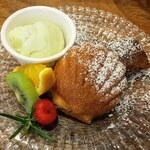 Cafe&Salon 니이나 - 디저트 플레이트(마들렌 & 초콜릿 피낭시에, 멜론 셔벗)