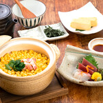h Sapporo Yasuke - 北海道産ゆめぴりか スイートコーンとベーコンの土鍋飯とお造り