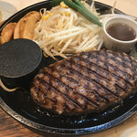 肉食堂 優 - 東京一番ハンバーグ　ラージハンバーグ