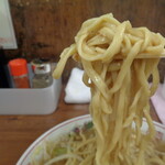 ラーメン二郎 - ちょい硬めも美味しいわ～