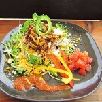 島野菜カフェ Re:Hellow BEACH - タコライス\１２００の「メインプレート」