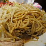 ラーメン ジミー - まぜそば８００円　ニンニク少なめ、カラシ