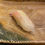 にぎり鮨 一五〇 - ヒラメ