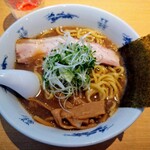 麺屋 海老蔵 - 海老蔵らーめんにぼし油