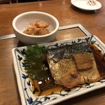 Hanamizuki - 五種盛りセットの鯖の煮つけ