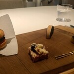 ラ クレリエール - 2020.6.  ブータンノワール・パテドカンパーニュ(カシス・胡桃)・仏ボルドー産キャビアと黄ビーツ・フォワグラとオーストラリア産黒トリュフサンド