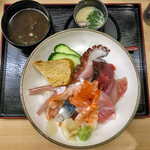Taishuusakaba Ebisu - 豪華ゑびすの海鮮丼