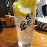 魚虎 - 生レモンチューハイ 650円