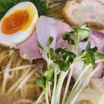 中華そば うお青 - 