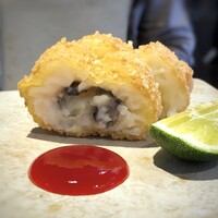 日本料理 TOBIUME - ＊丁寧に骨切りした鱧をフライで頂きます。鱧自体も肉厚で美味しいのですが、フライにすることで甘味が増しますね。