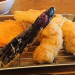 サカバカジロ - 天ぷらは鶏と南瓜と茄子と人参