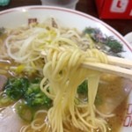 中華そば 陽気 - 麺のアップ
