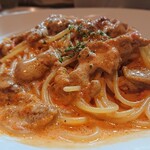 魚菜イタリアン SASUKE - 生うにトマトクリームパスタ
