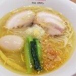 黄金の塩らぁ麺 ドゥエイタリアン - 